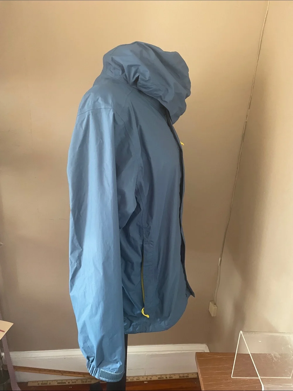 The North Face Men’s Teal Hooded Raincoat with  Yellow Accents